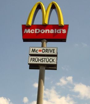 517px-McDonaldsLogo